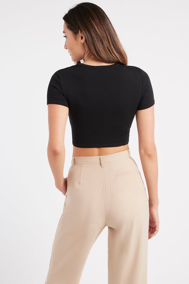 Liv Cropped Tee