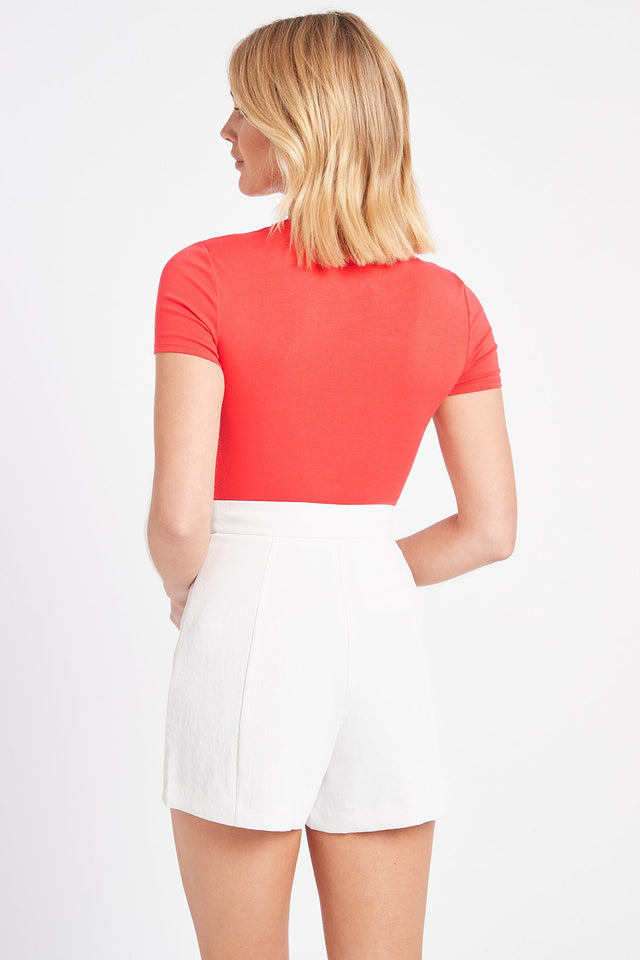 Liv Cropped Tee